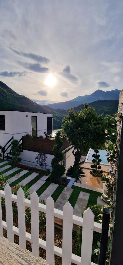 Koman Paradise By Romina Shkoder Ngoại thất bức ảnh