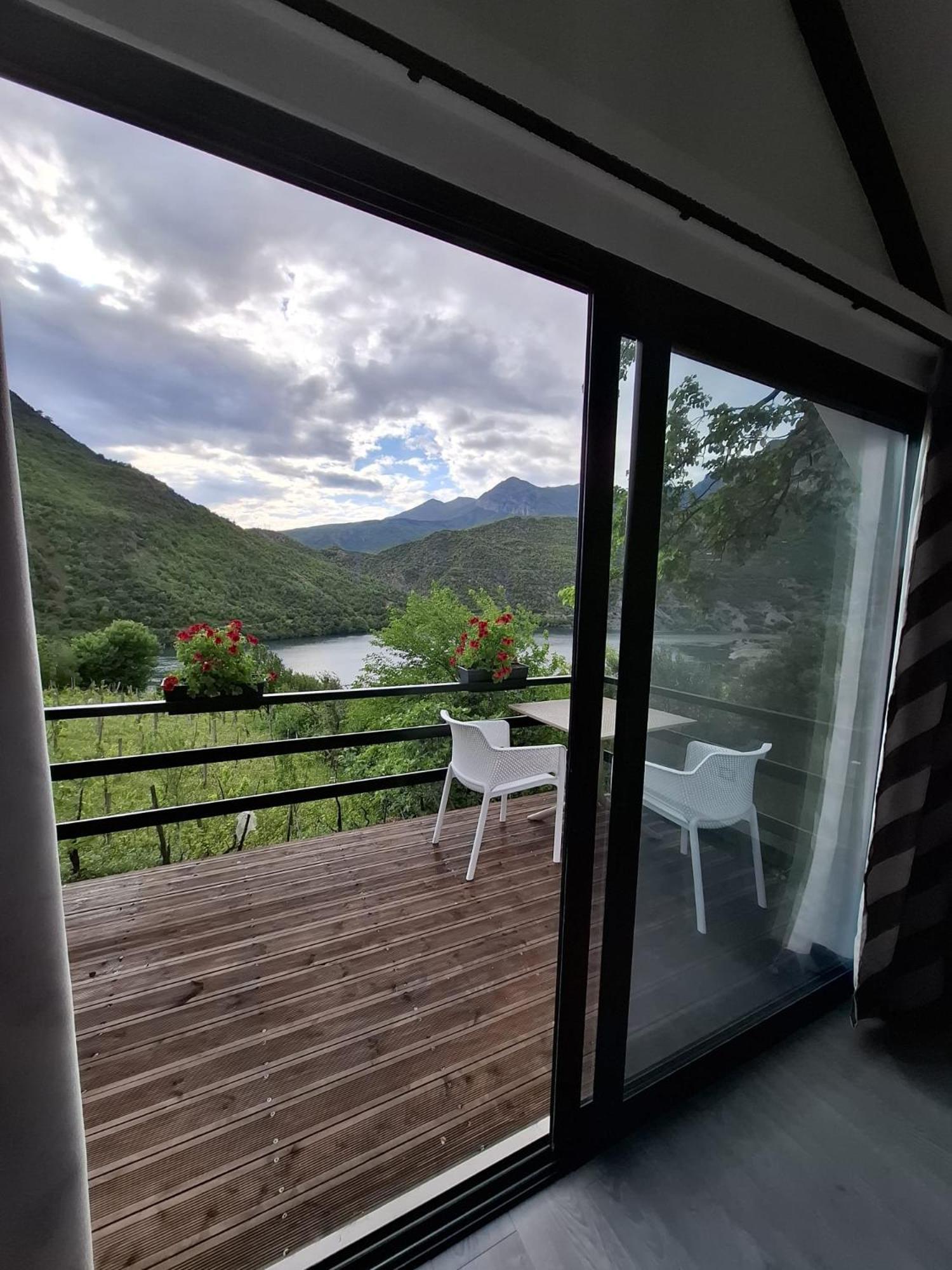 Koman Paradise By Romina Shkoder Ngoại thất bức ảnh